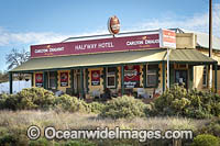 Outback Hotel Photo - Gary Bell