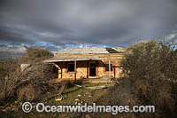 Old Homestead Photo - Gary Bell