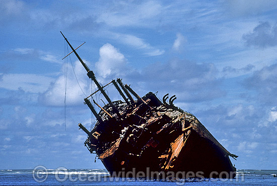 Shipwreck Runic Middleton Reef photo